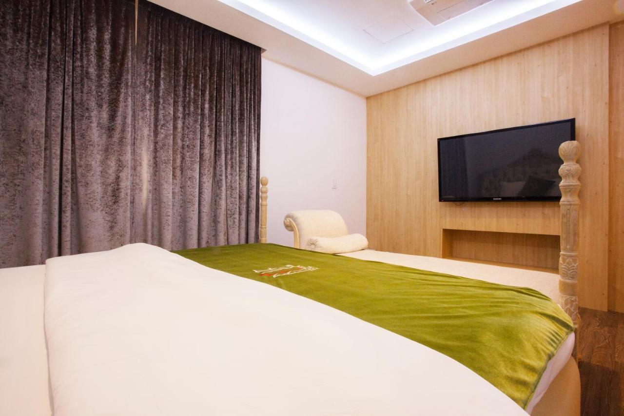 Suwon Reve Hotel Exterior photo