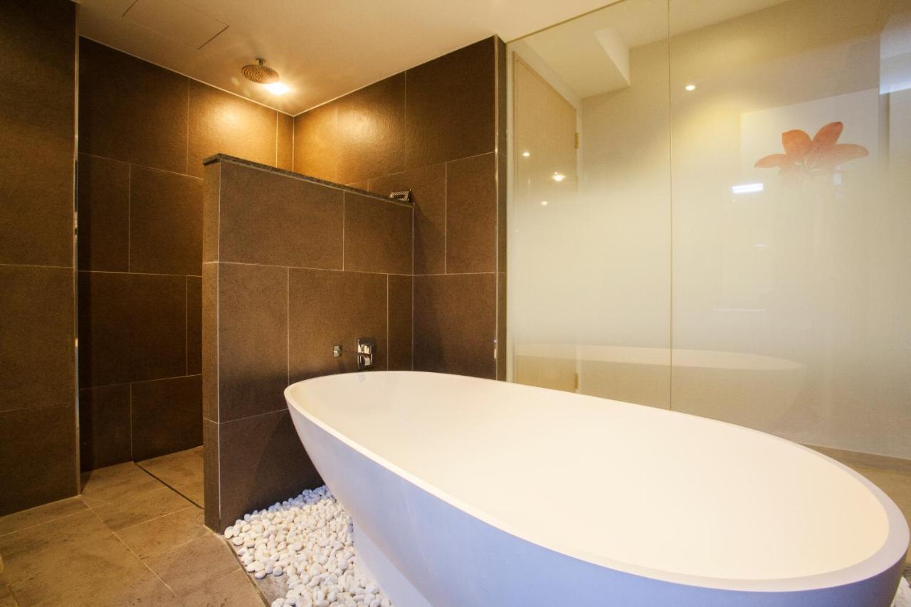 Suwon Reve Hotel Exterior photo